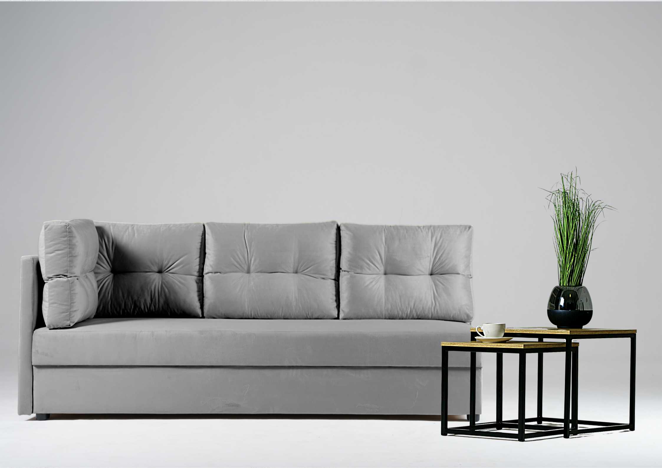 Szara sofa do salonu